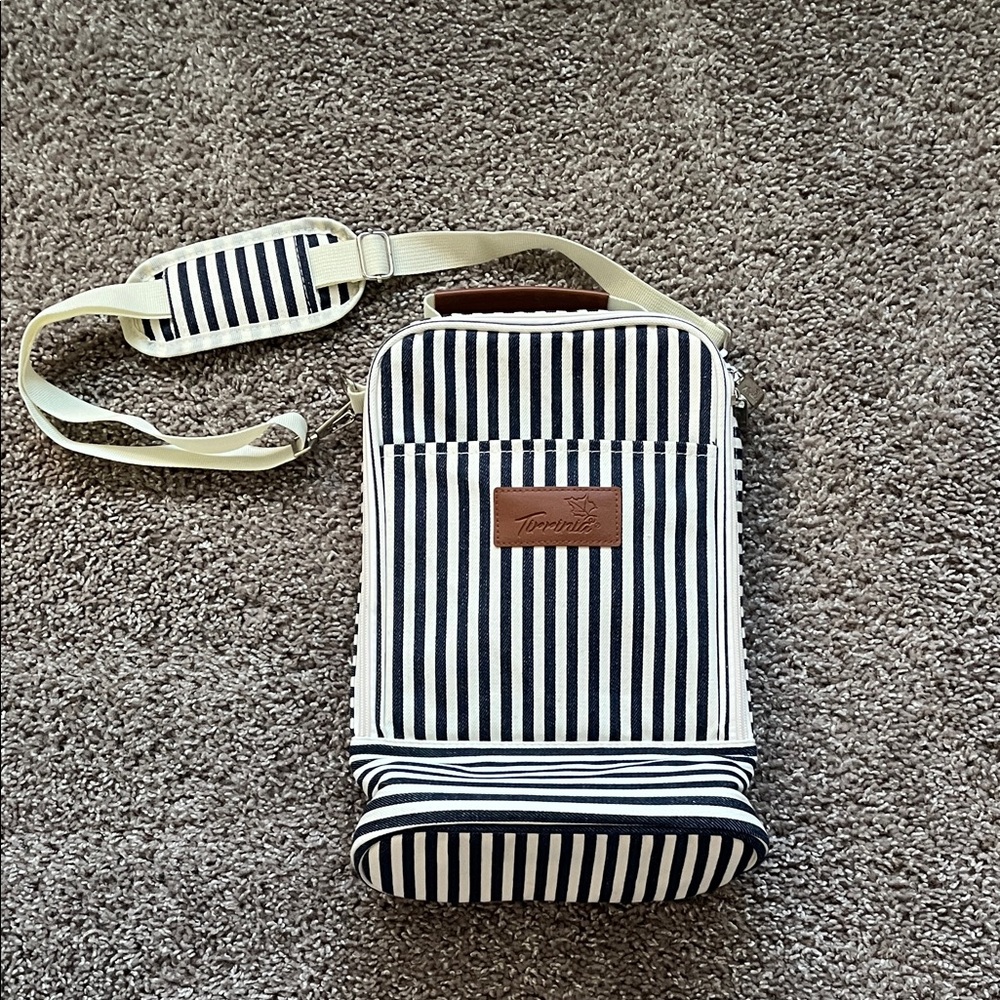 TIRRINIA Striped Navy and White Messenger Insulated Picnic Bag